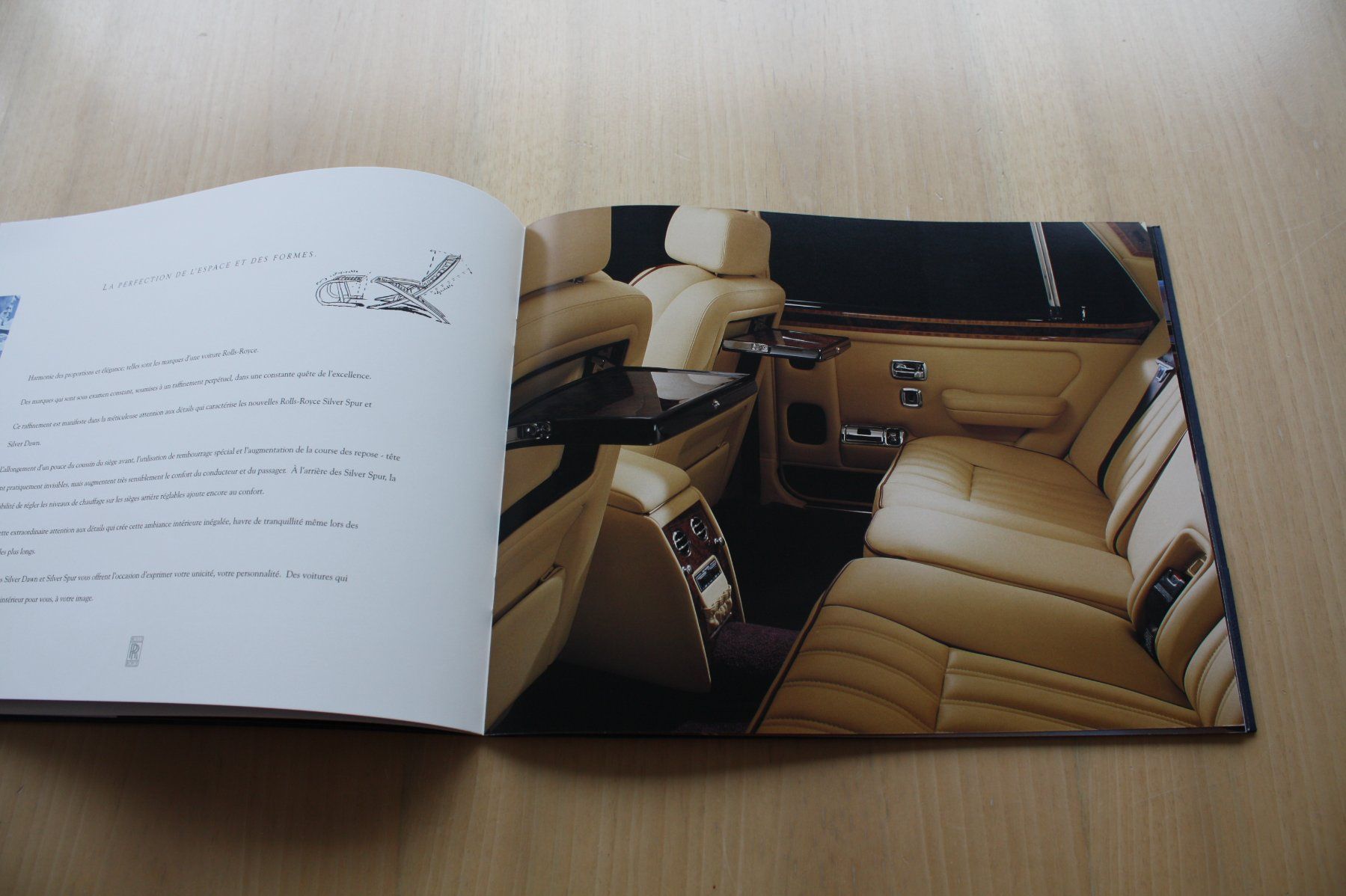 Rolls-Royce Documenti: Rolls-Royce Silver Spur/Silver Down Prospekt 90er Jahre FR – Usato da Wikon venduto da erwin400 3