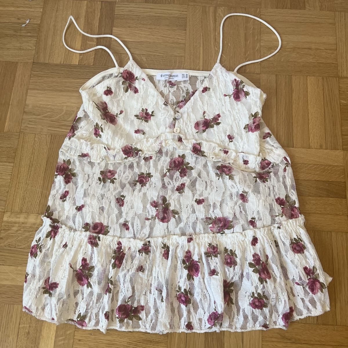 Stradivarius Top: Top Stradivarius fleuri dentelle taille XS – Usato da Vevey venduto da jul_xh6s