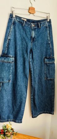 Levi’s Premium Baggy Cargo T28 (t.38) – Excellent état