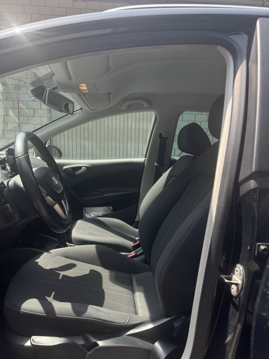 Seat Automobili: Seat Ibiza Kombi Schwarz – Usato da Bellikon venduto da janinemirjam 5