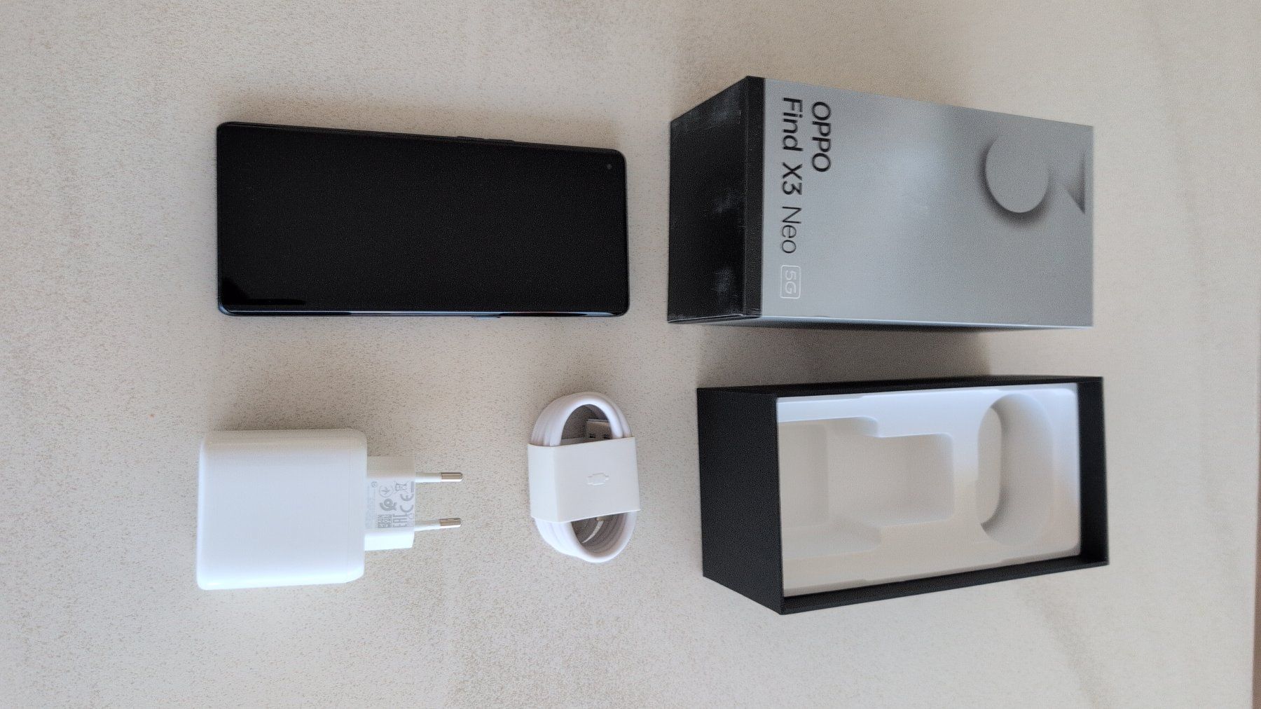 Oppo Telefoni cellulari / Smartphones: Oppo Find X3 Neo 256 GB – Usato da Zürich venduto da Mamarco