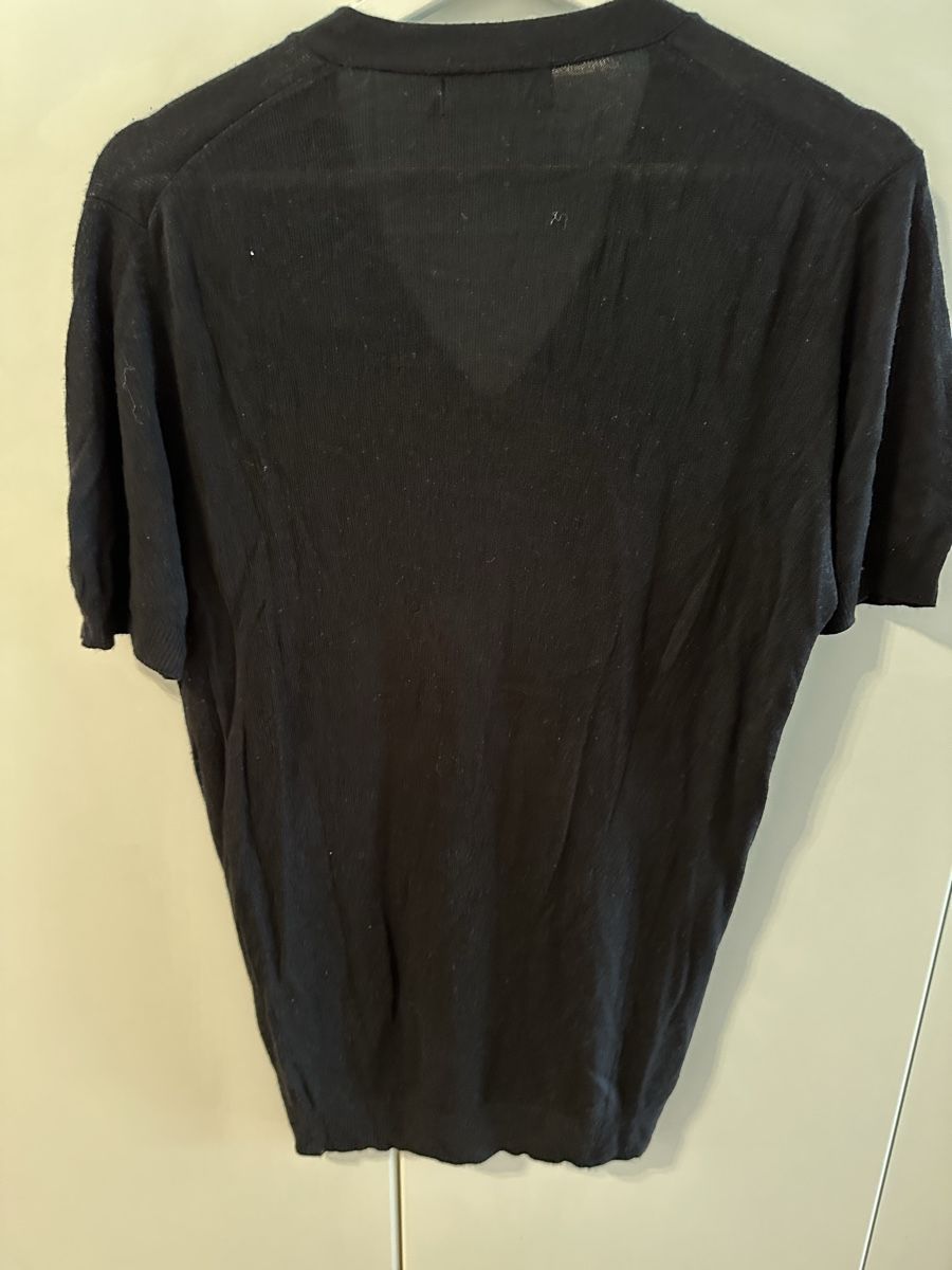 Zara T-Shirts: T-Shirt von Zara – Gebraucht aus Volketswil von ben_9s6x 1