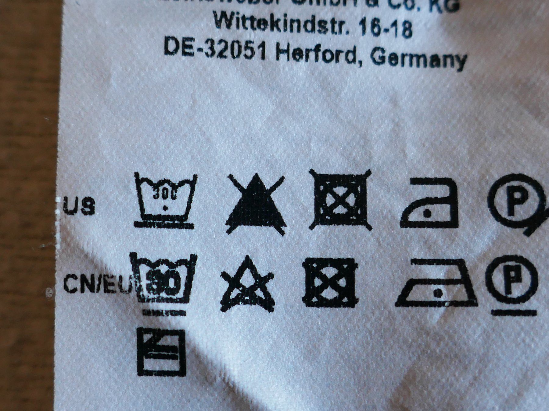 Brax T-shirt: BRAX  Damenshirt mit 3/4 Ärmel - grau/weiss – Usato da Volketswil venduto da Cobra22 5