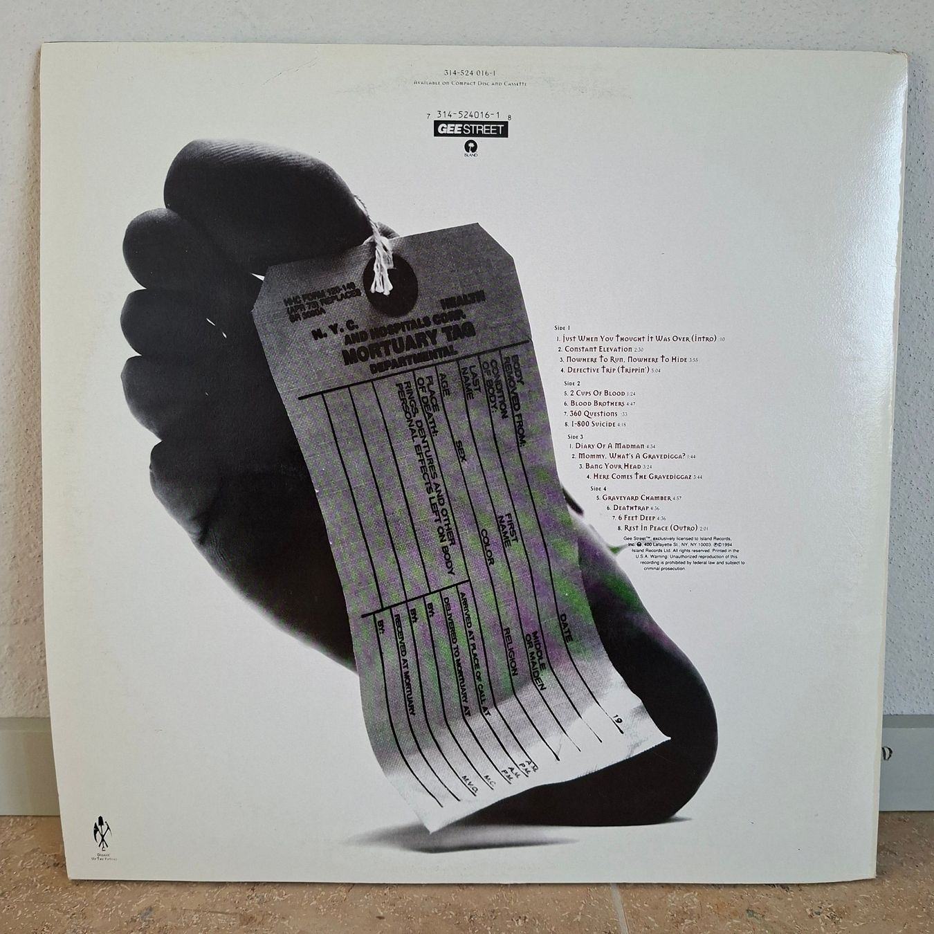 Schallplatten: Gravediggaz 6 Feet Deep Vinyl – Gebraucht aus Zürich von AronM 1