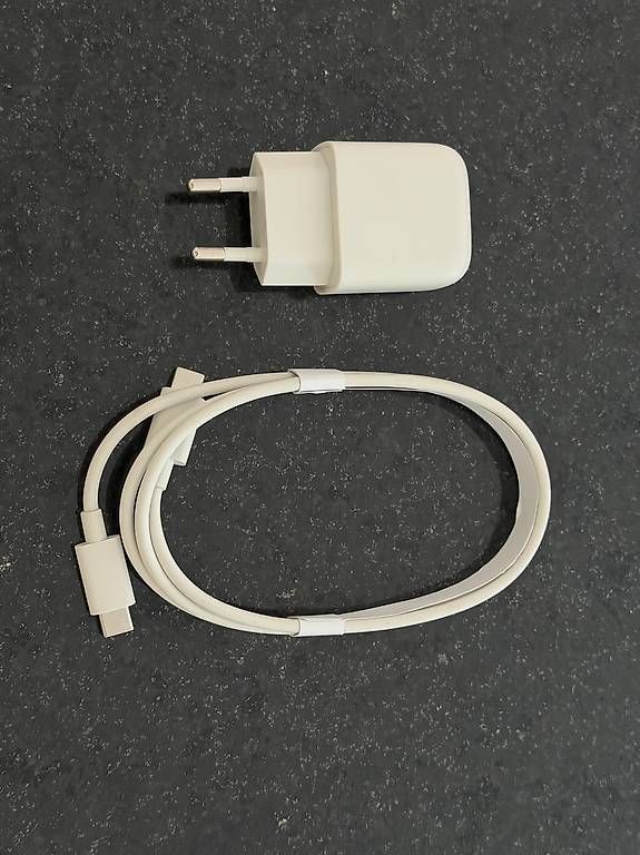 Altri Prodotti per fumatori: IQOS ILUMA USB-Netzteil inkl. Kabel NEU – Usato da Schöftland venduto da Golf_R20
