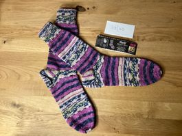 Handgestrickte Hundertwasser Socken