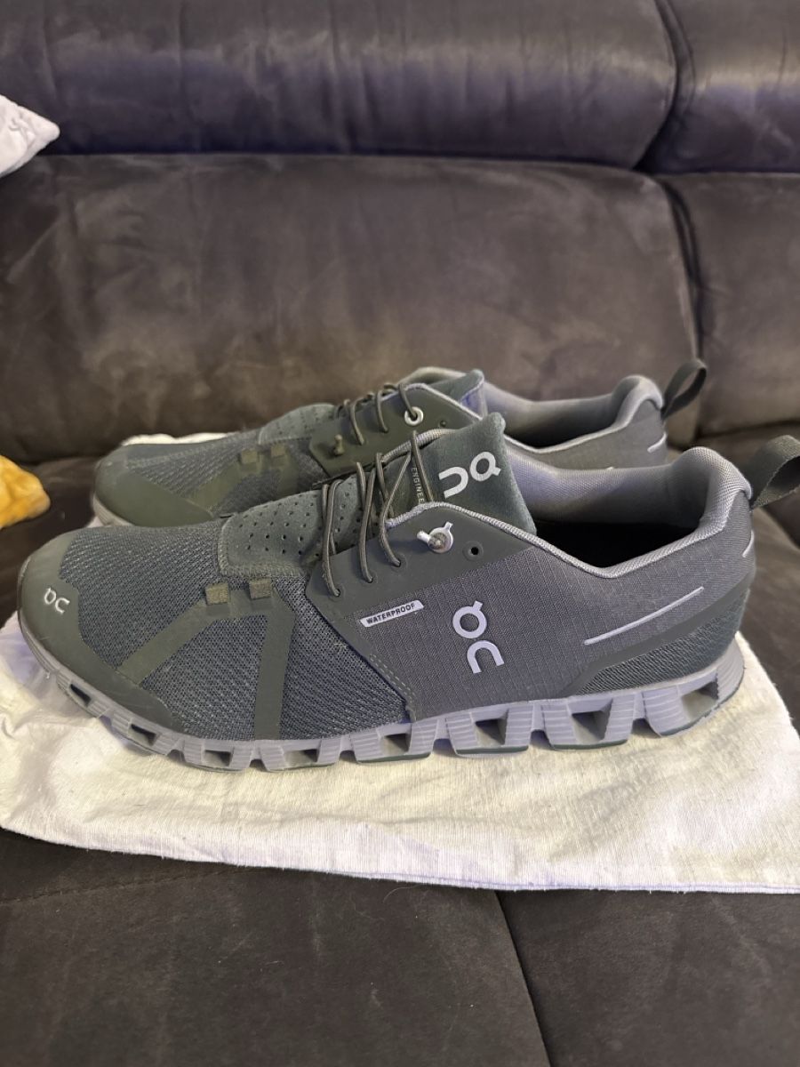 Herrenschuhe: On Running Cloud Waterproof – Grösse 46 – Gebraucht aus Flawil von alexi85