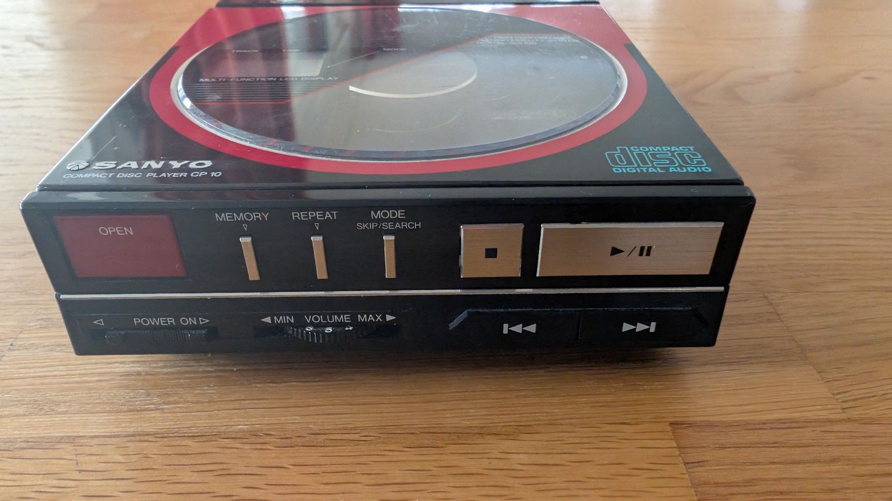 Sanyo Tragbarer Mediaplayer: Sanyo CD Player CP 10 - Tragbarer CD-Player – Gebraucht aus Rodels von foto_cri_mel 1