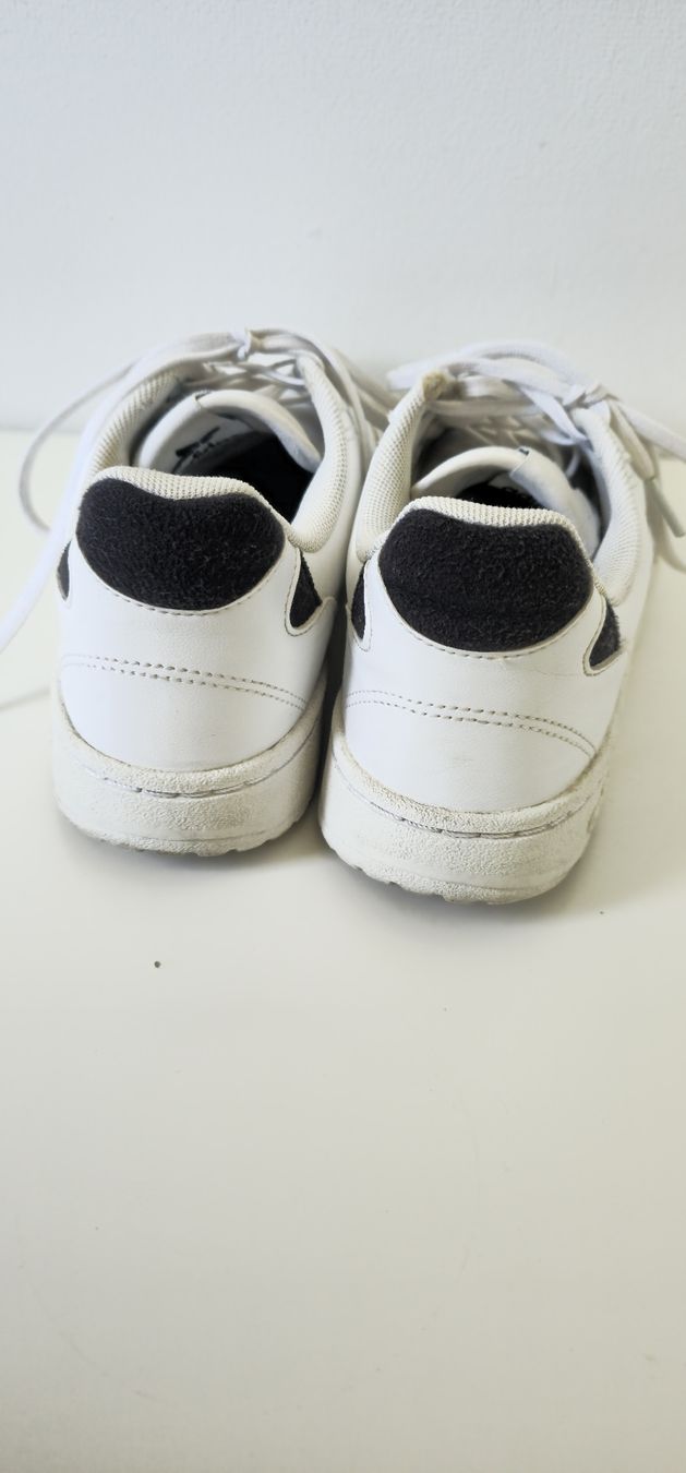 Adidas Scarpe da donna: Adidas Gr. 39 1/2 weiss – Usato da Luzern venduto da TausendD 3