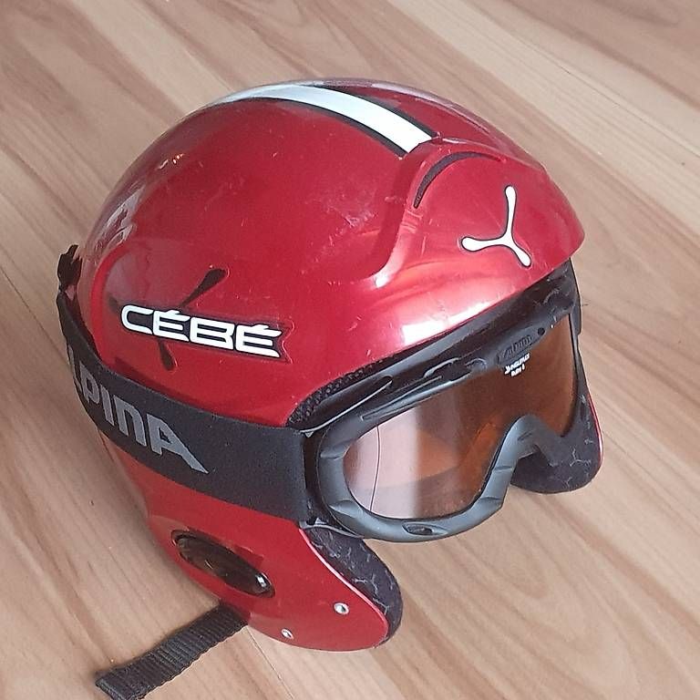 Caschi: Ski Helm  mit Skibrille – Usato da Schwyz venduto da Marhin