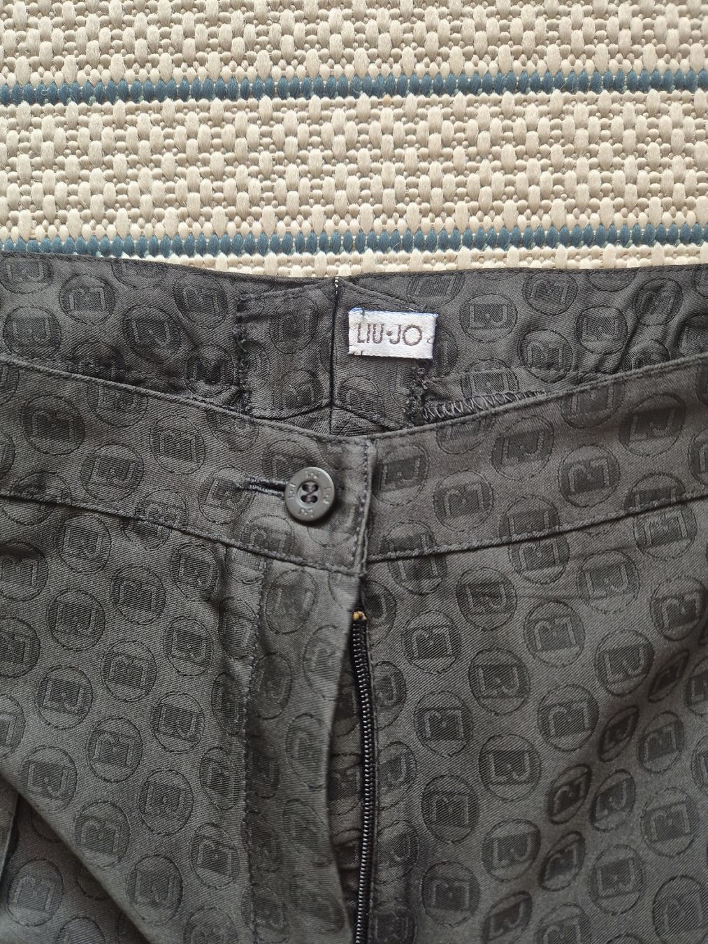 Liu Jo Pantaloni: Vintage elegant Liu Jo trousers – Usato da Lausanne venduto da Issss 1