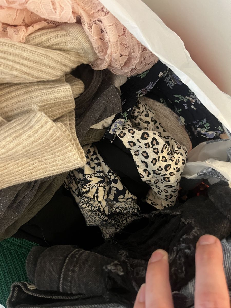 Lots de vêtements: Damenkleider 14kg M- L – D'occasion à Oftringen par PhilBraMan 3