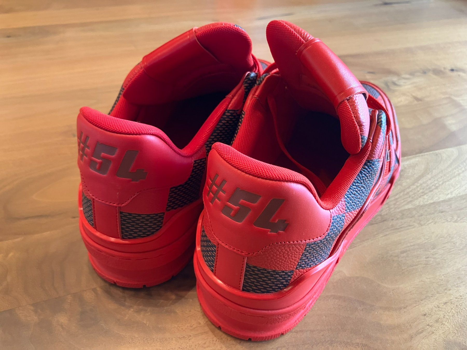 Scarpe da uomo: Louis Vuitton Trainer Sneaker rot, Gr. 6 / 40 - 40.5 – Nuovo e nell'imballaggio originale da Zäziwil venduto da Bewy1 1