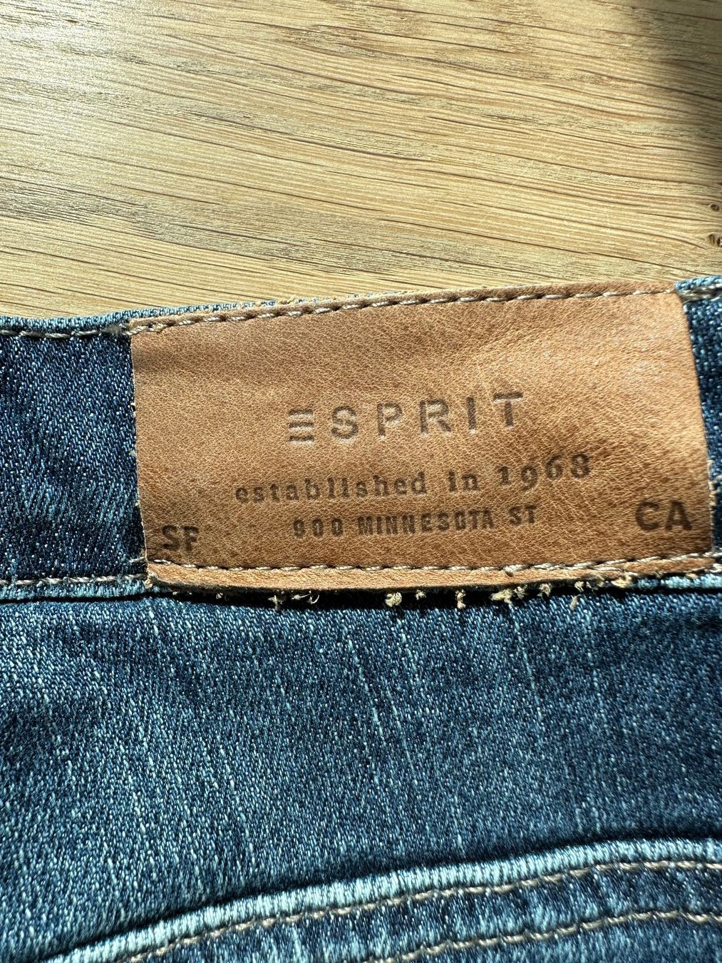 Esprit Jeans: Jeans Schwangerschaft Esprit – Gebraucht aus Luzern von nad_nf8f 4