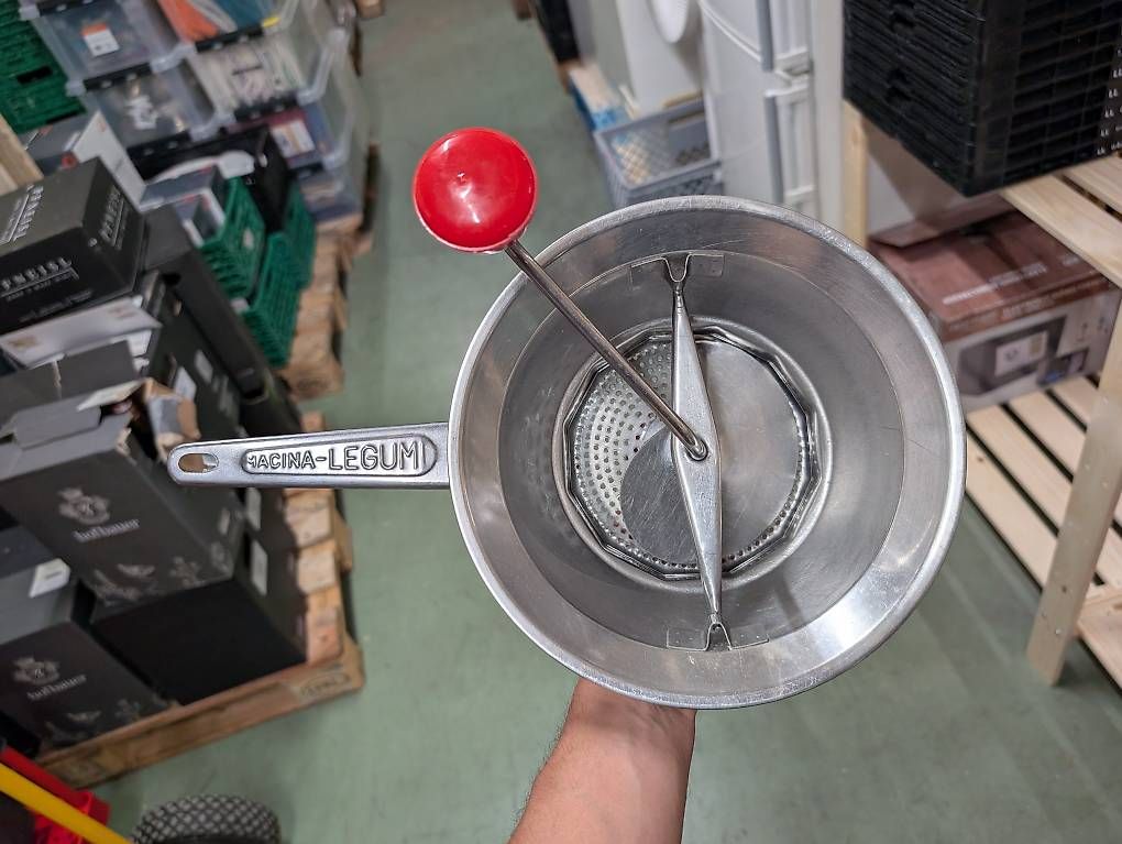 Elettrodomestici da cucina: Passiermühle - Mechanisch, Zeitlos, Robust – Usato da Zürich venduto da IT_CAT 3