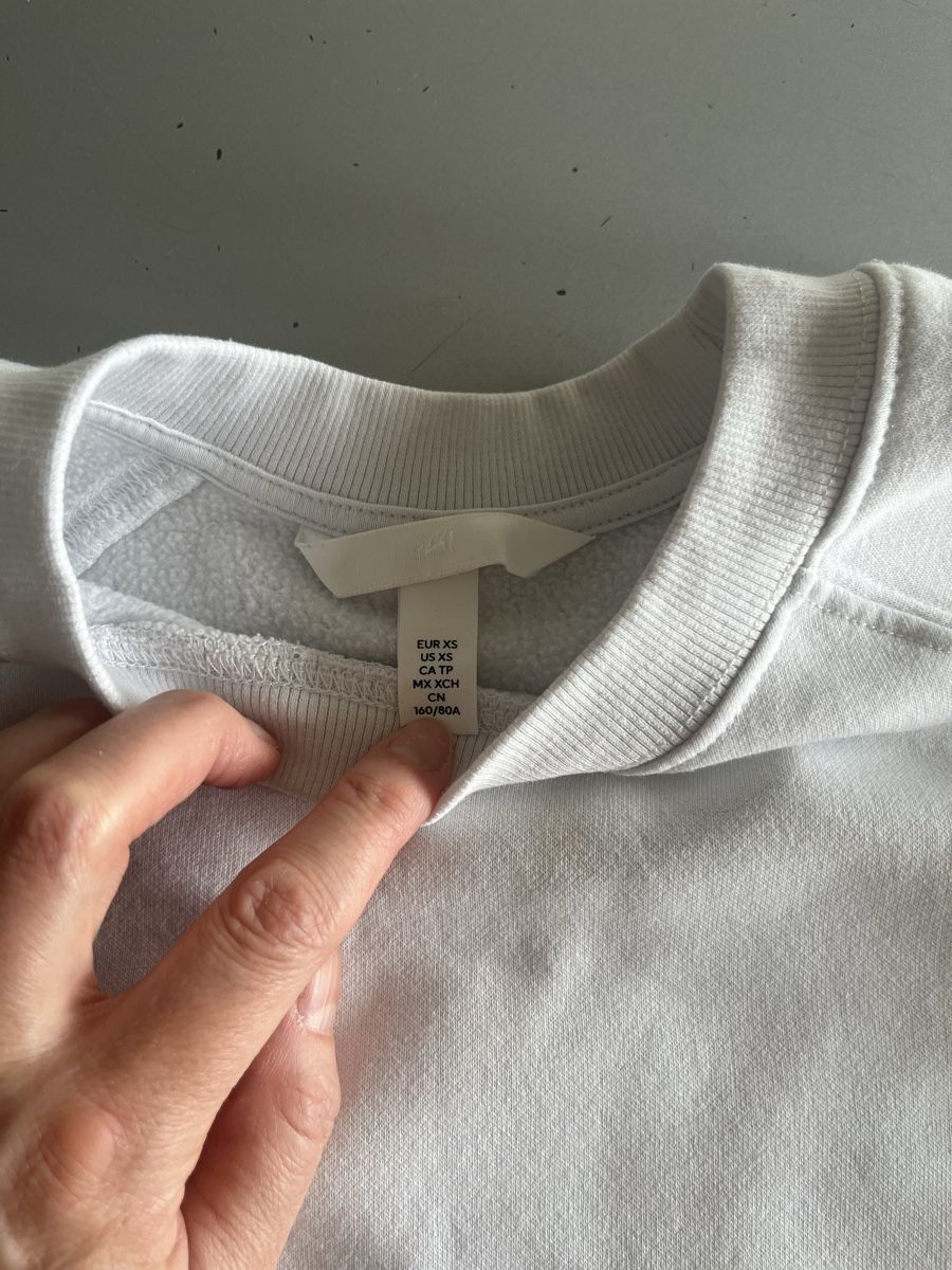 H&M Pullover & Sweatshirts: Weisser Pulli XS – Gebraucht aus Bern von Regi1975 1