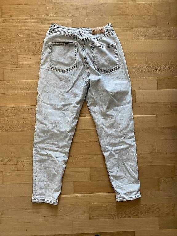 Na-kd Jeans: Jeans (na-kd, Gr. 38) – Usato da Bern venduto da ms1 1