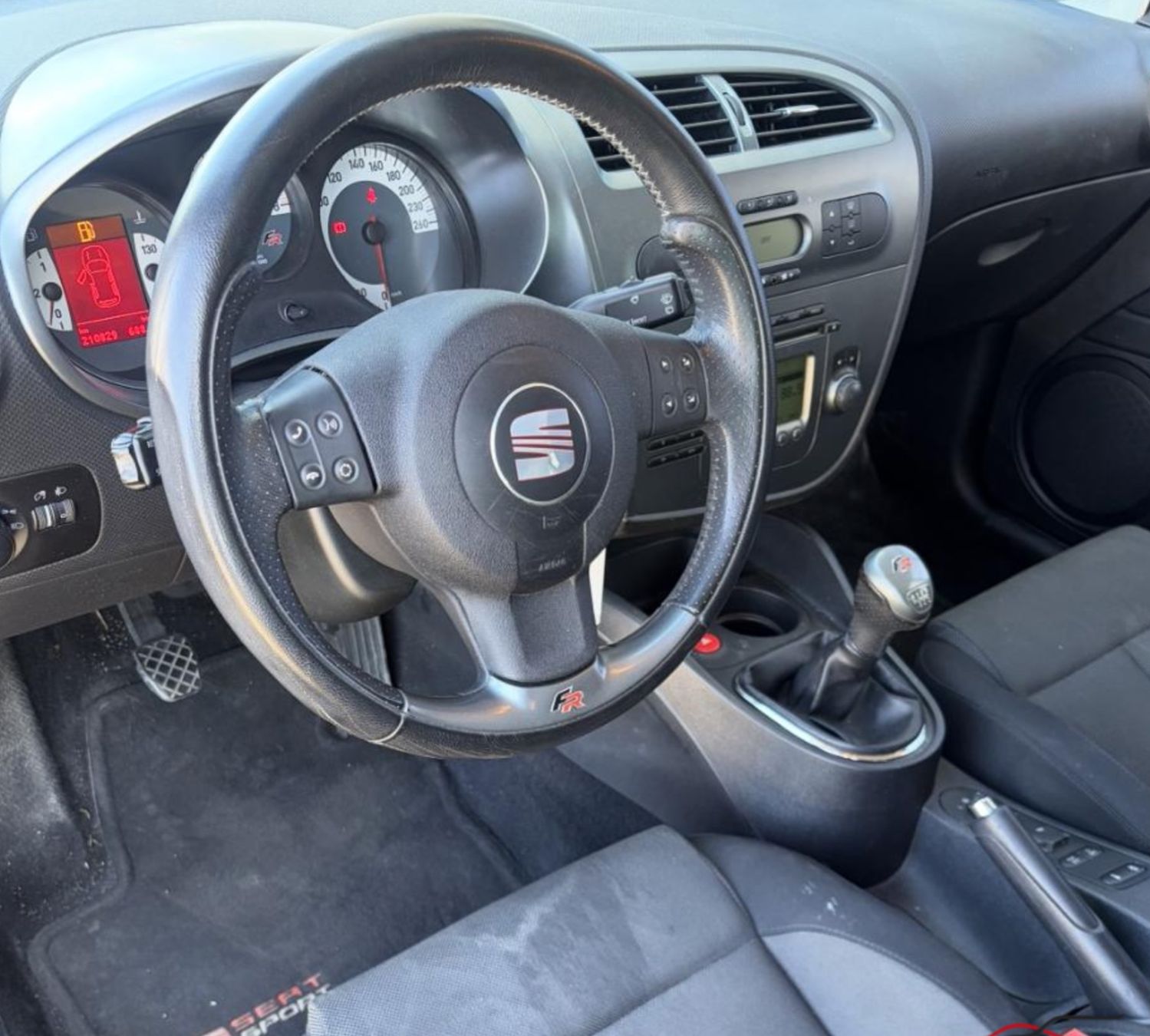 Seat Autos: Seat Leon 2.0 – Gebraucht aus Rümlang von AlbiniAutoGmbH 3
