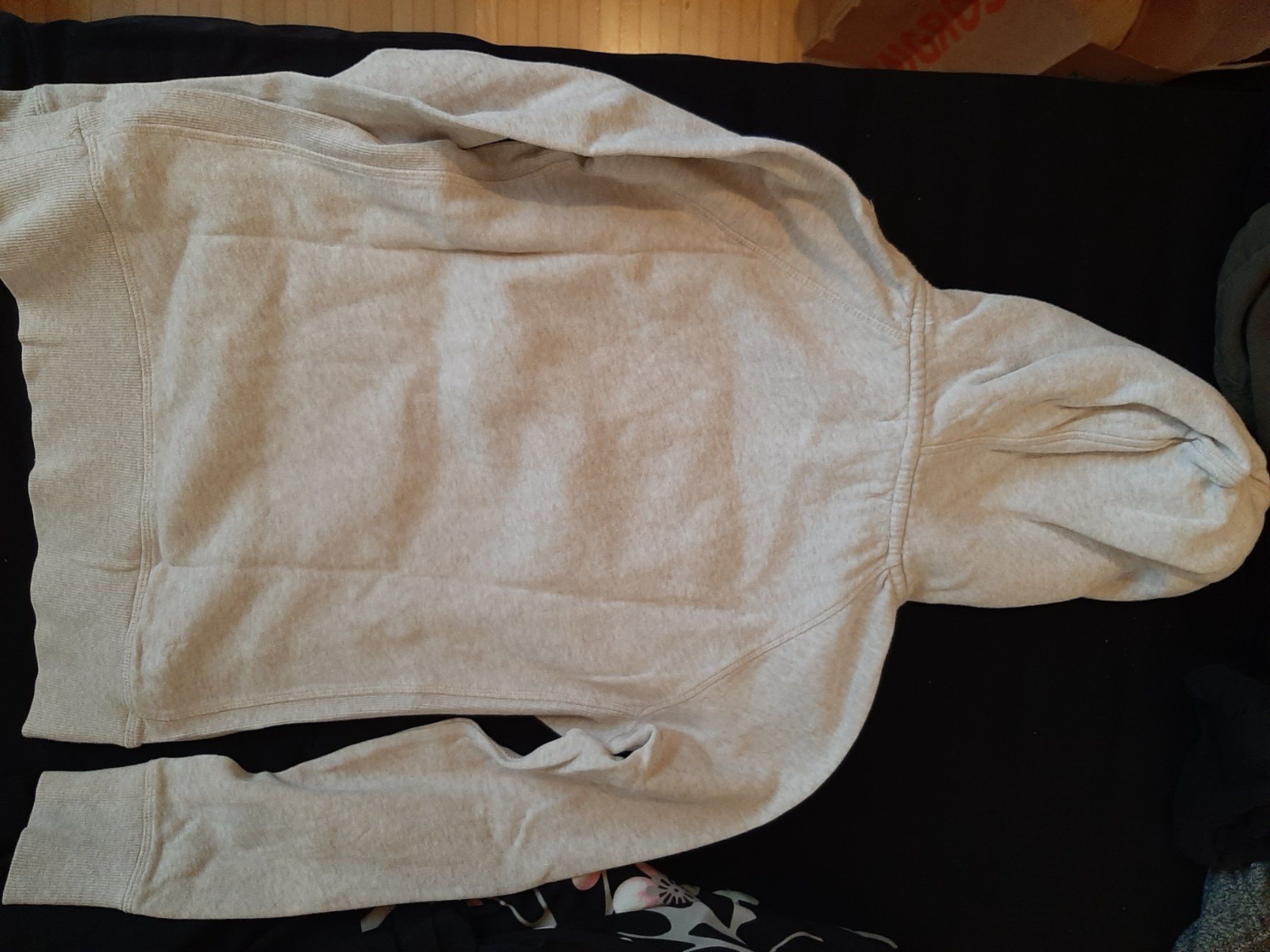 H&M Maglioni & Felpe: H&M Kapuzenpulli Gr. S Beige – Usato da Marthalen venduto da Jenny.Z 3