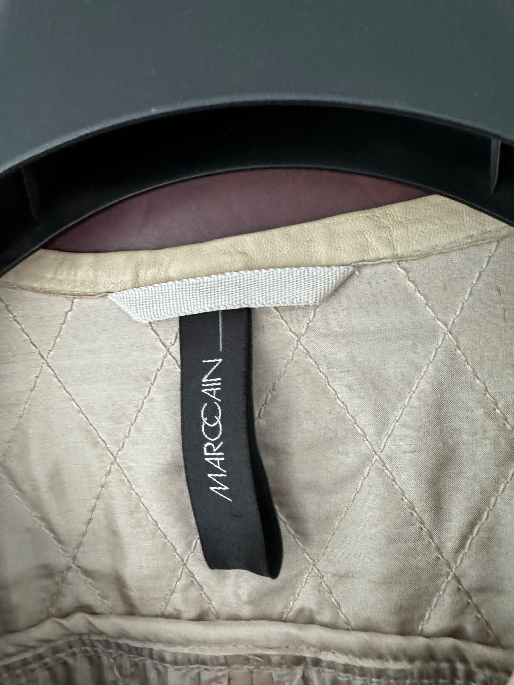 Marc Cain Giacche: Marc Cain Lederjacke N2 Gr 36 Jacke mit Steinen – Nuovo (secondo la descrizione) da Wauwil venduto da machneu11 4