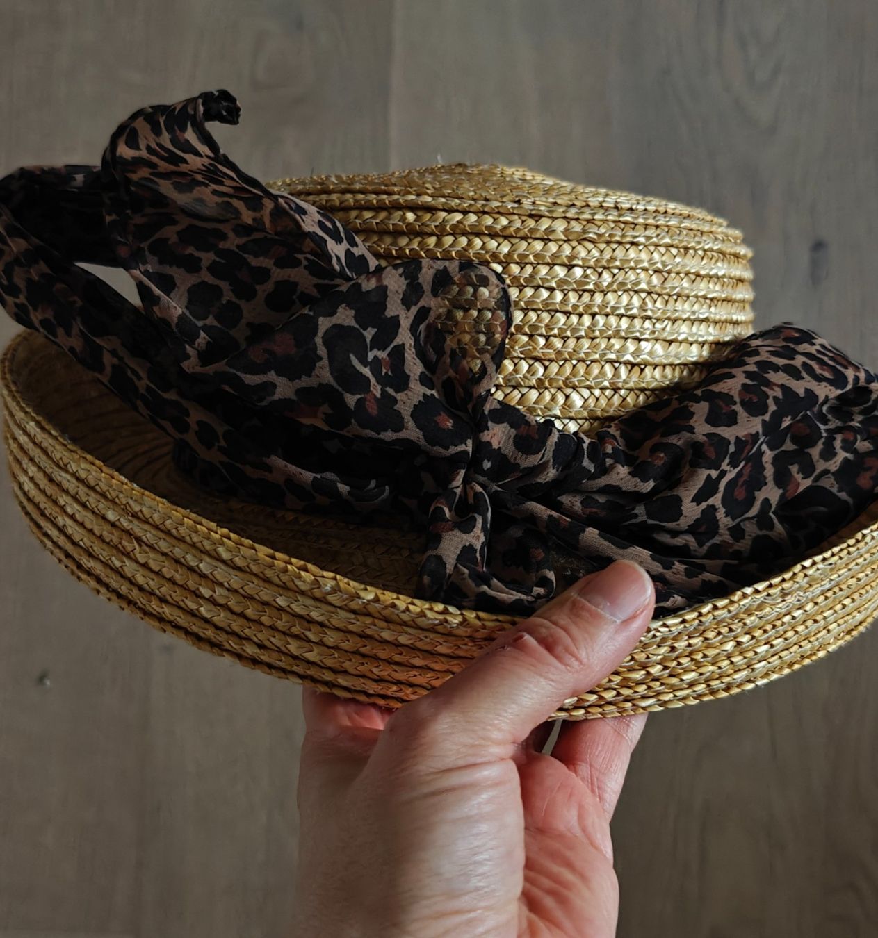 Chapeaux, bonnets & casquettes: Damen Hut, one size, white Stroh – D'occasion à Zürich par ElizavetaT 2