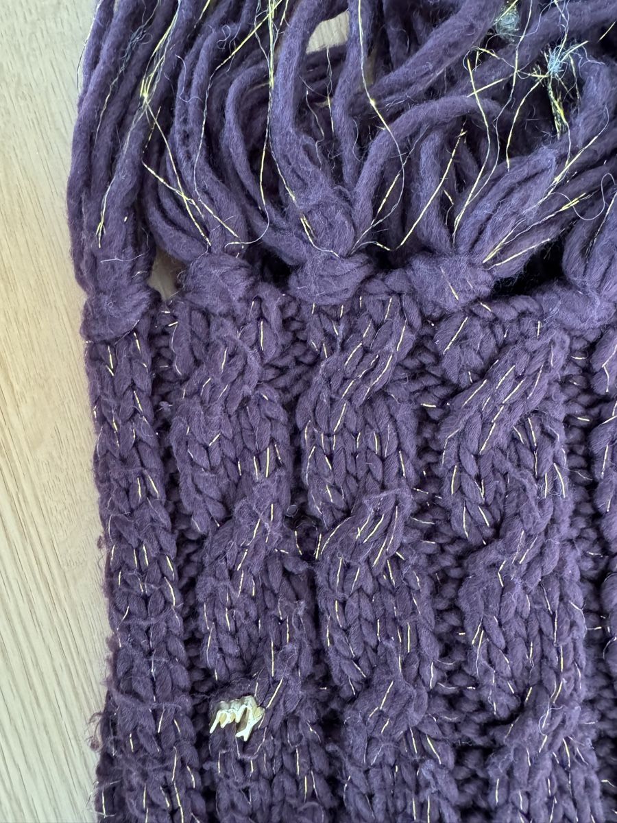Foulard & Sciarpe: Warmer Winter Strickschal in braun mit Fransen,m – Usato da Winkel venduto da Schorley 2