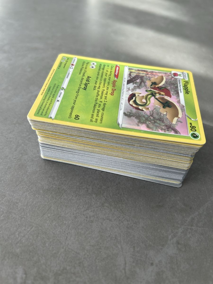 Pokémon Carte collezionabili: 100 Pokemonkarten neuwertig  – Nuovo (secondo la descrizione) da Rupperswil venduto da Isana2