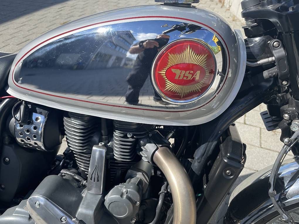 Strada: BSA Goldstar 650 – Usato da Unterägeri venduto da BSA_A65 3