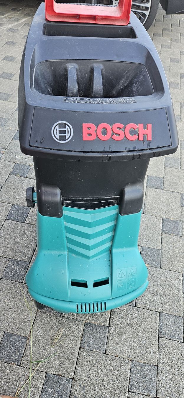 Bosch Häcksler: Häcksler Bosch AXT 22 D – Gebraucht aus Trimbach von dia_nv9g 6