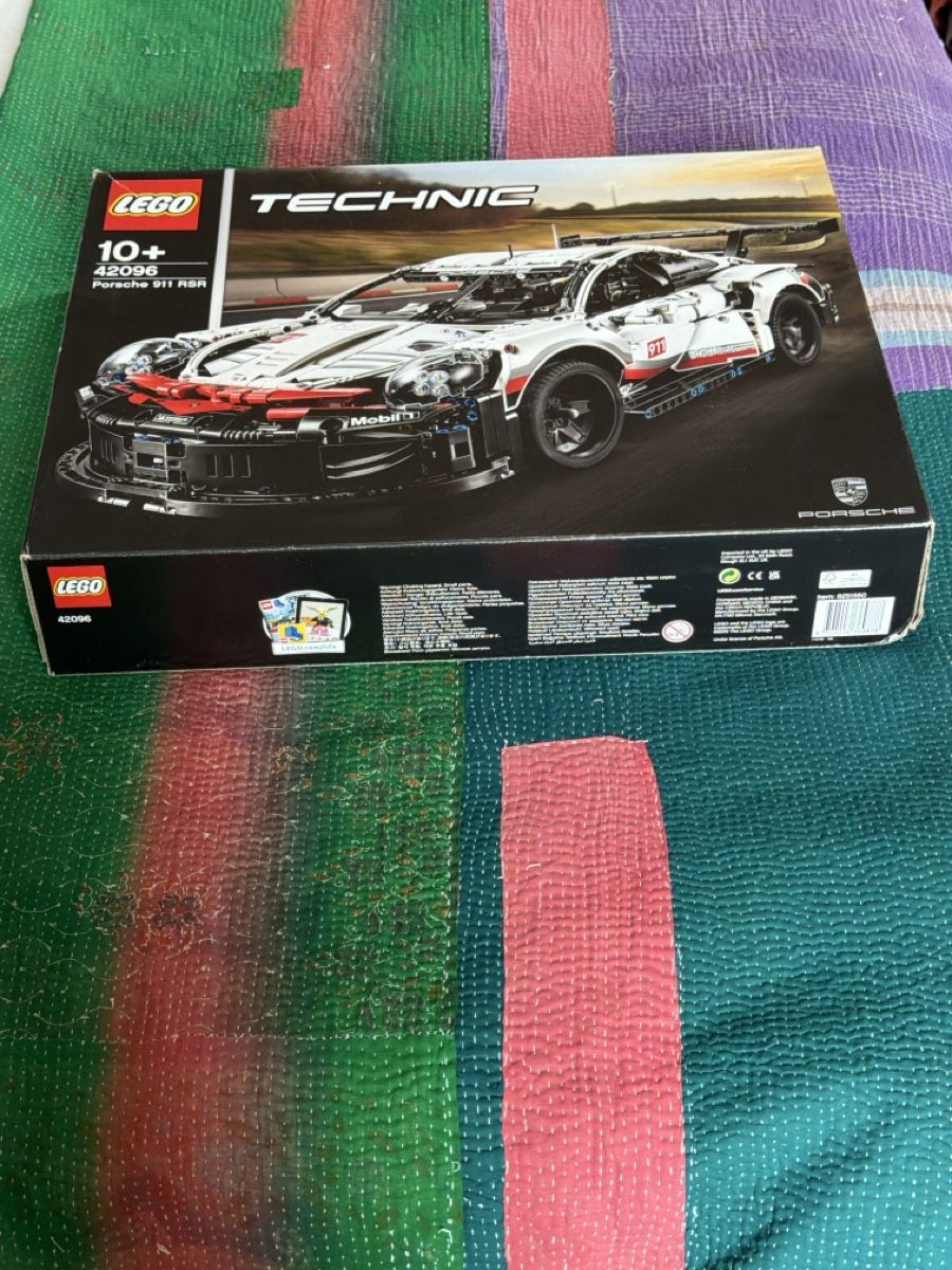 Lego Kit di costruzioni: LEGO TECHNIC PORSCHE 911 RSR – Nuovo e nell'imballaggio originale da Conches venduto da Hvanesse 1
