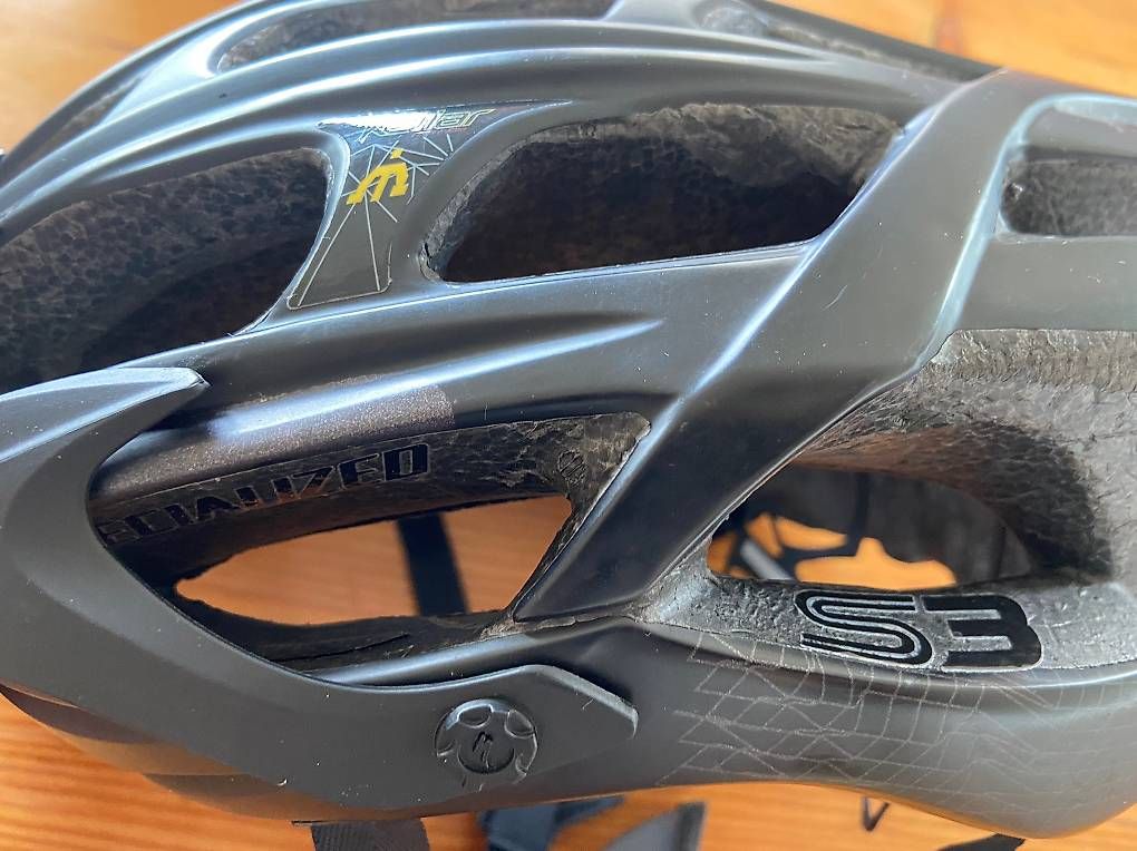 Helme: Velohelm SPECIALIZED S3  – Gebraucht aus Herrliberg von Herrliberg 3