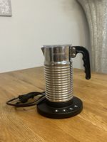 Nespresso Aeroccino 4 Milchaufschäumer, funktionstüchtig 