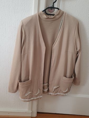 Pull  dame deux en un beige taiile 38