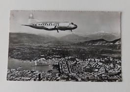 AK Flugzeug Douglas DC 3 Swissair über Geneve Ansichtskarte