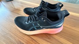 ASICS Gel-Kayano 31 Laufschuh Grösse 42 Herren Neuwertig 