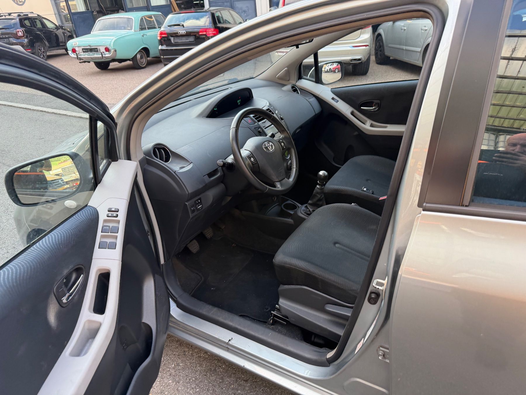 Toyota Automobili: Toyota Yaris 1.3 Benzin  Getriebe Problem – Difettoso da Kerns venduto da habri01 5