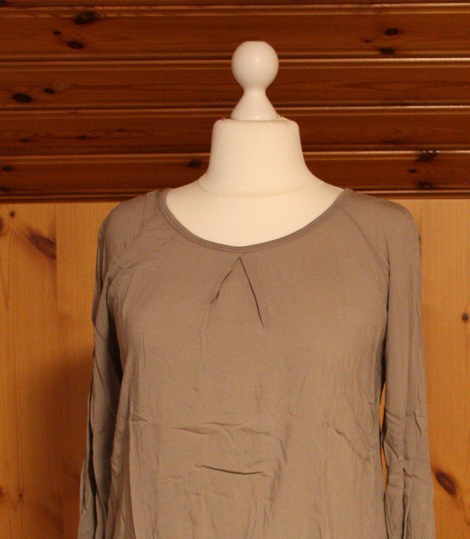 Camicette: Bluse m. raffiniertem Schnitt beige Gr. L – Usato da Flüelen venduto da Diversicum-Textil 3