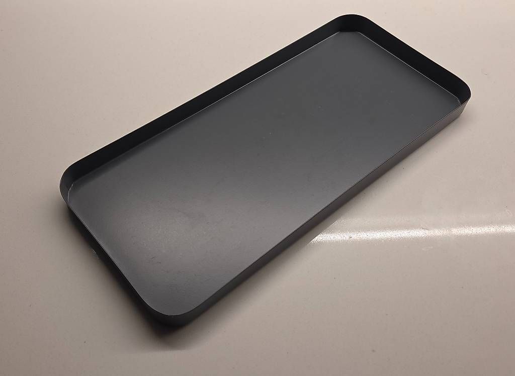 Plateaux: Tablett RUNI von Broste Copenhagen – D'occasion à Zürich par flavoured 1