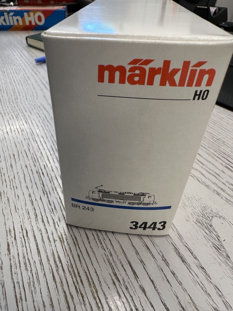 Märklin Modellini di ferrovie: Märklin 3443 DB BR 243 – Usato da Lupsingen venduto da New-Haven 5