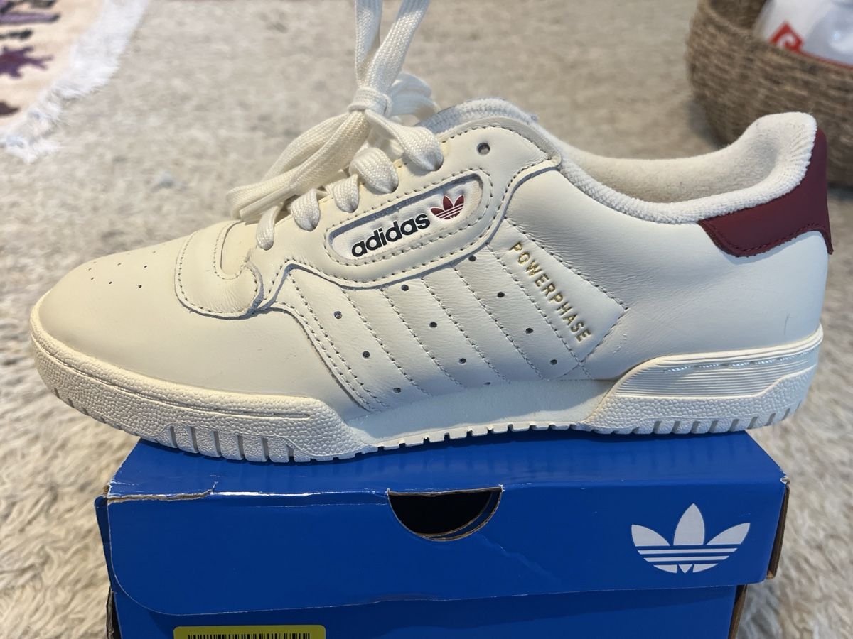 Adidas Scarpe da donna: Adidas Powerphase Sneaker – Nuovo (secondo la descrizione) da Utzenstorf venduto da Ismaele