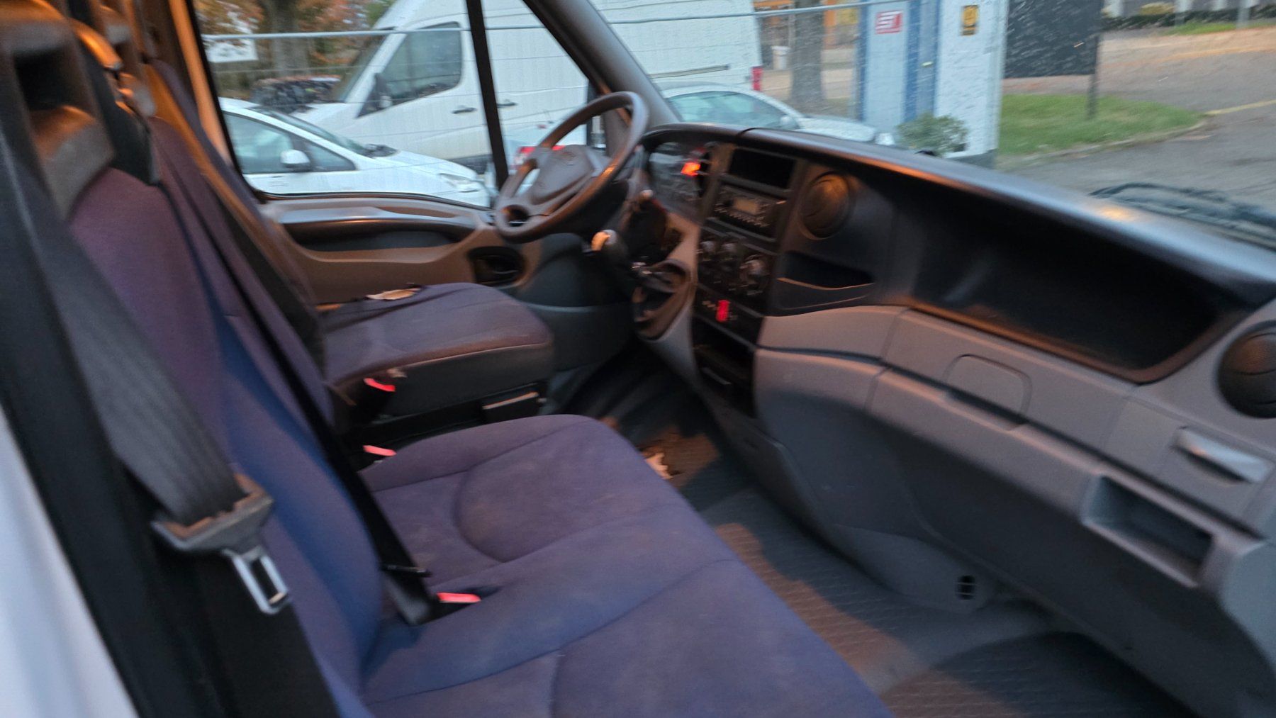 Iveco Veicoli commerciali: Iveco 35s 18v Daily – Usato da Arbon venduto da .Tropxe. 6