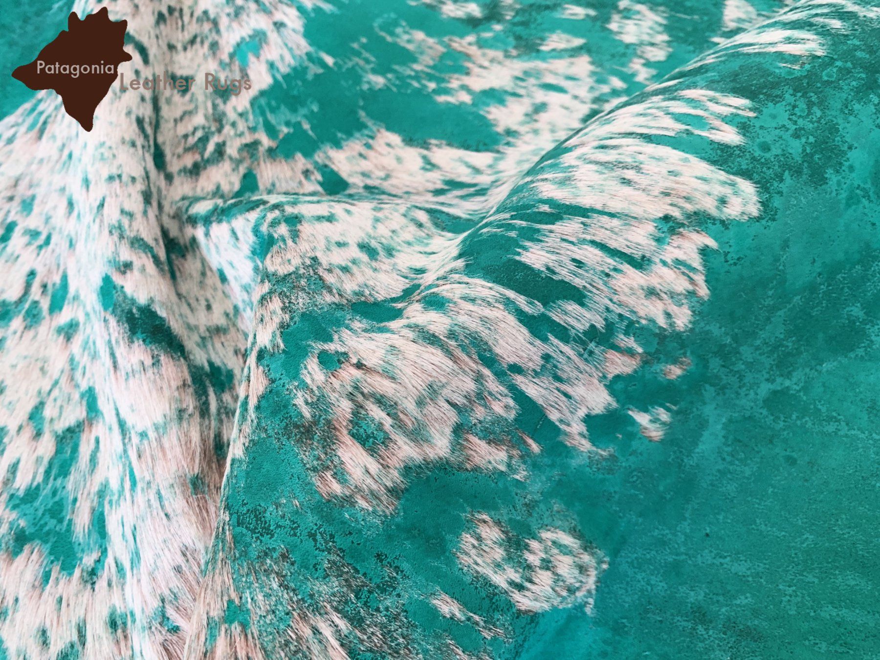 Tappeti: echtes Kuhfell Teppich Green Turquoise – Nuovo e nell'imballaggio originale da Arbedo venduto da patagonialeatherrugs 1