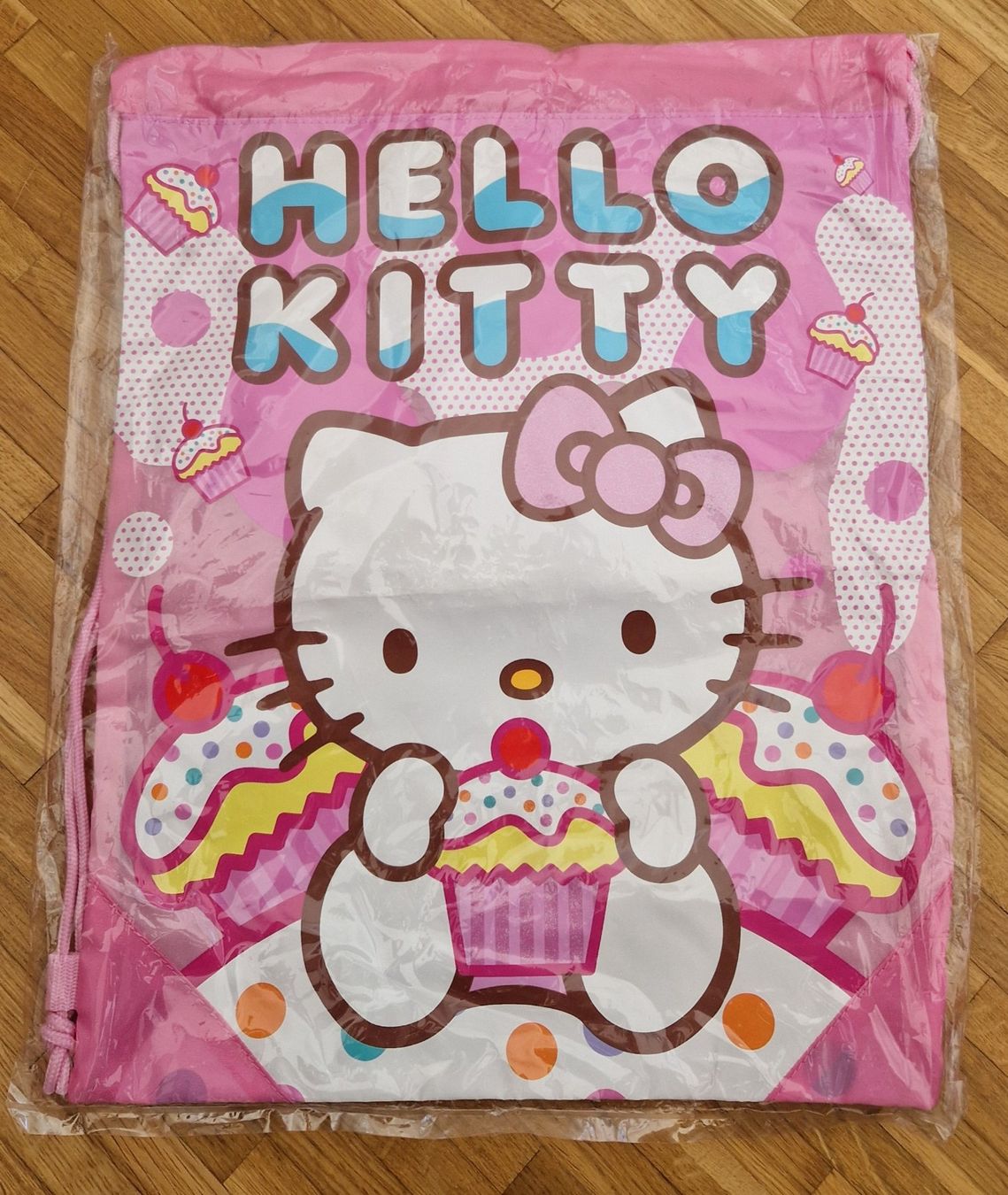Hello Kitty Kindertaschen: Sac de gym Hello Kitty neuf – Neu und originalverpackt aus St-Prex von Allymcchou