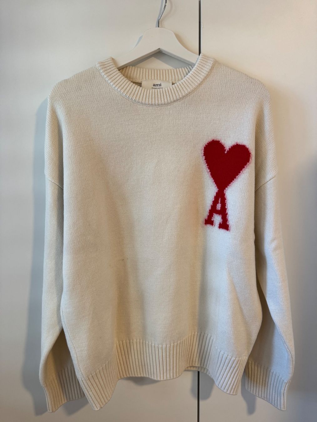 Pullover & Sweatshirts: AMI Paris Pullover – Neu (gemäss Beschreibung) aus Seon von christinasarah