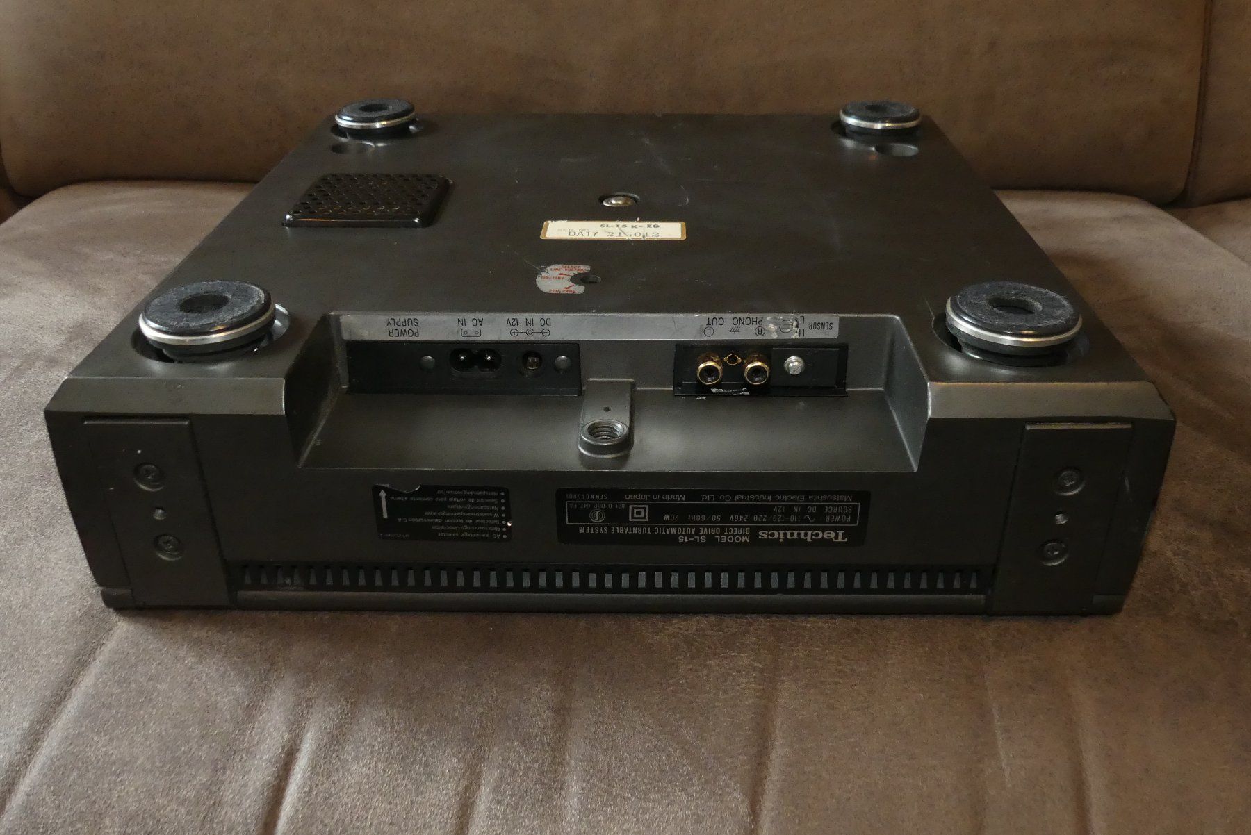 Technics Giradischi: Technics SL-15 Quartz Controlled Direct-Drive Plattenspieler – Usato da Tägerwilen venduto da schtephschen 6