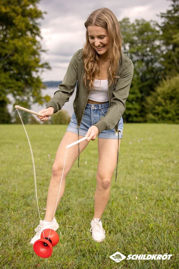 Giochi: Diabolo Set, aus Polyethylen, rot – Nuovo e nell'imballaggio originale da St. Gallen venduto da cointec 3