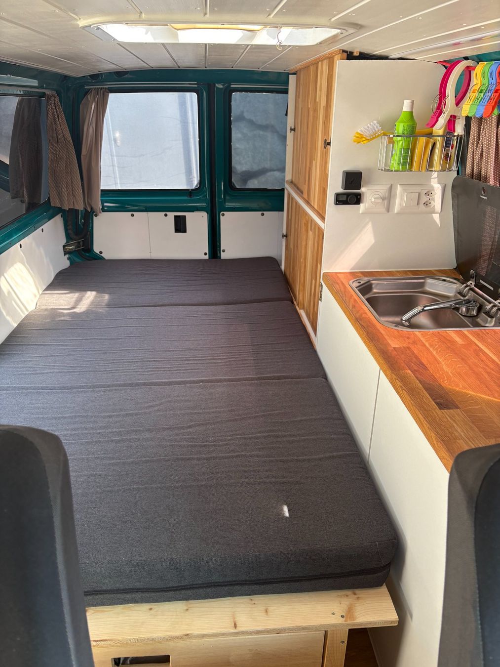 VW Veicoli da campeggio: VW T4 Campingausbau – Usato da Schattdorf venduto da Sven.P. 9