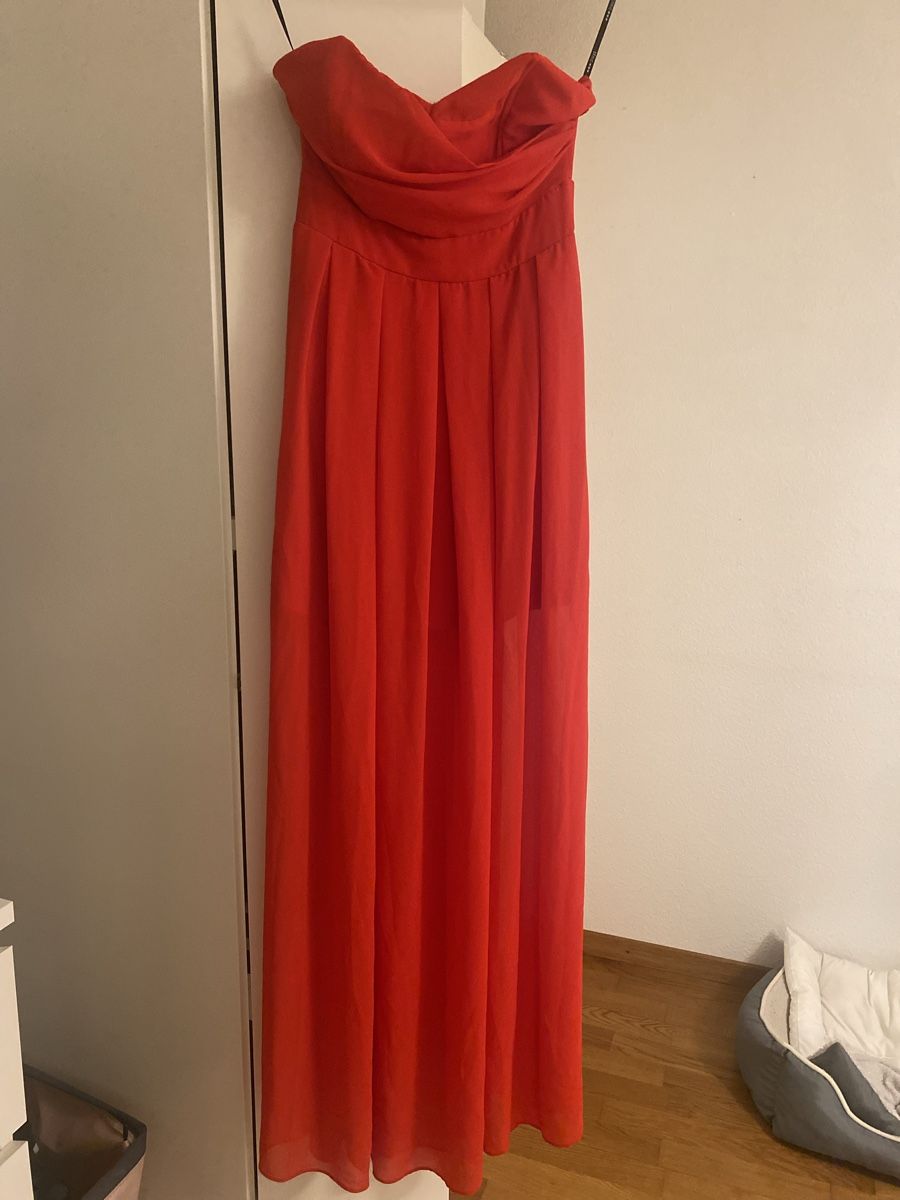 Vestiti: Abendkleid rot – Usato da Volketswil venduto da sel_yy62