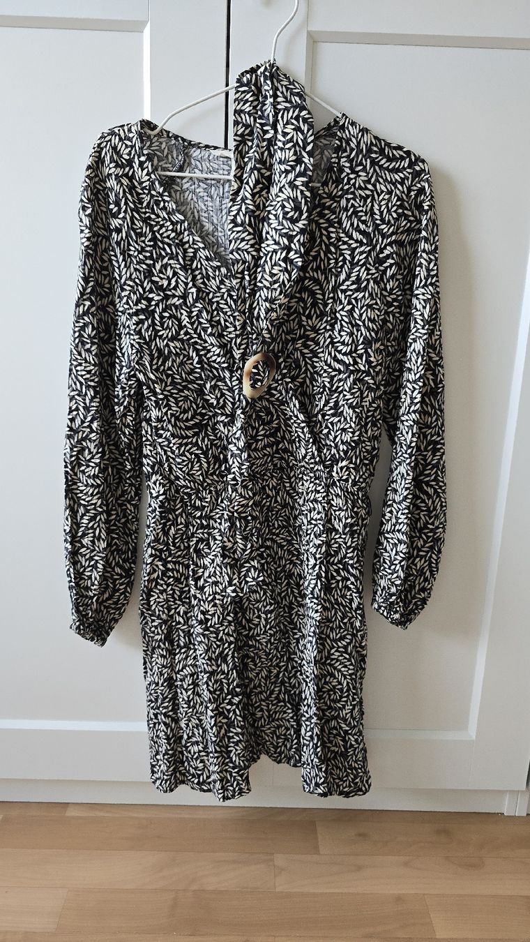 H&M Robes: Kleid H&M Grösse S/36 – D'occasion à Buchberg par MaddieF 2