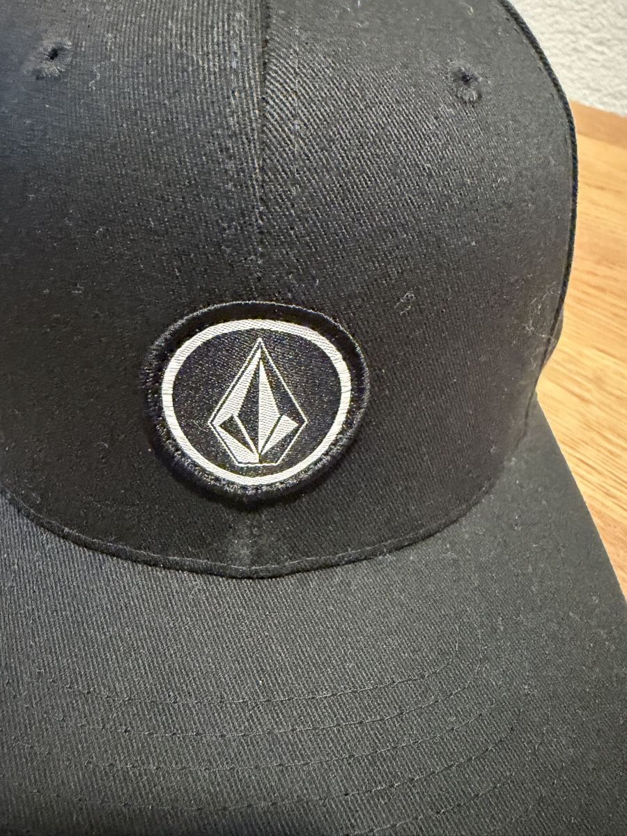 Volcom Hüte, Mützen & Caps: Volcom Cap – Gebraucht aus Buchrain von jas_bls8 1